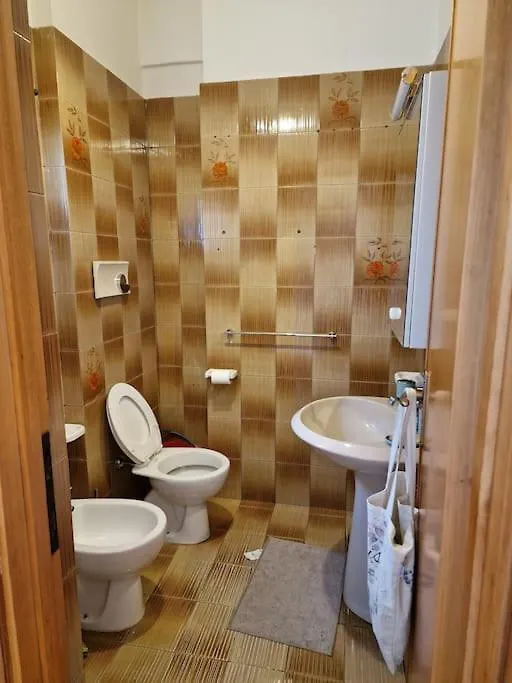Apartamento Rosa Bianca House Con Giardino Montecatini Terme 0*,  Italia